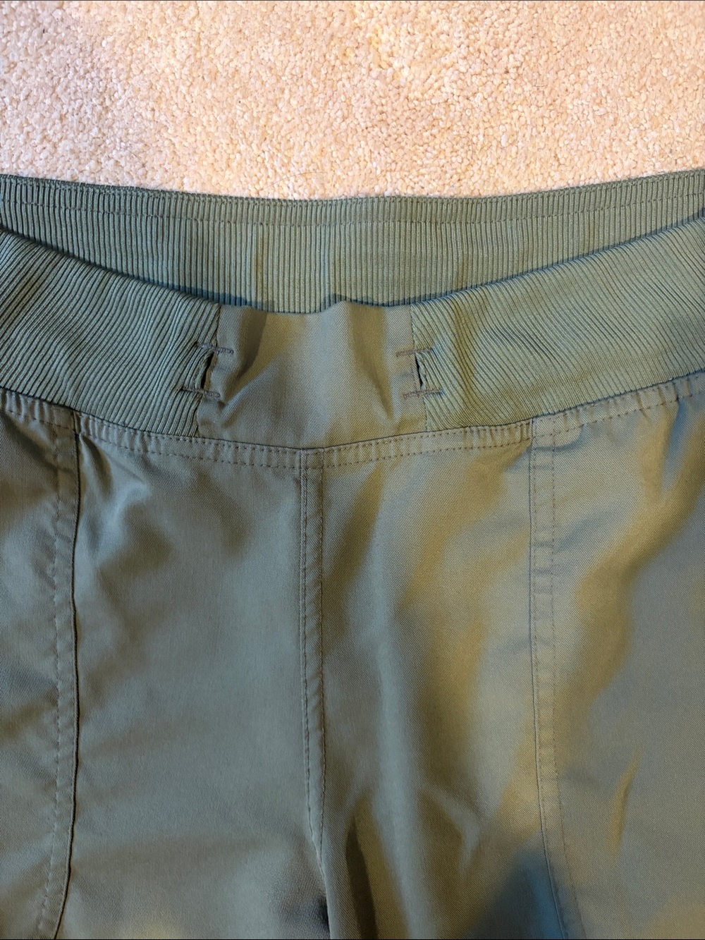 Med Couture Touch medium olive green scrub set - Picture 7 of 11